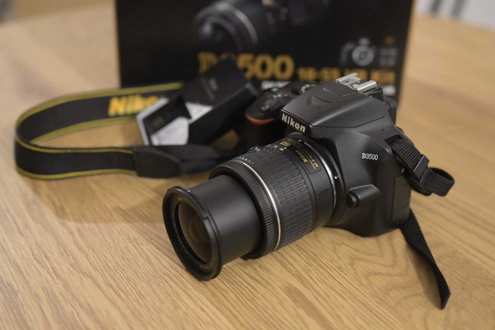 Nikon D3500  Znikomy przebieg z obiektywem