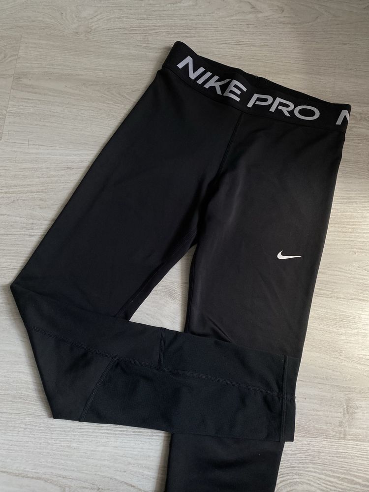 лосини nike pro m l
