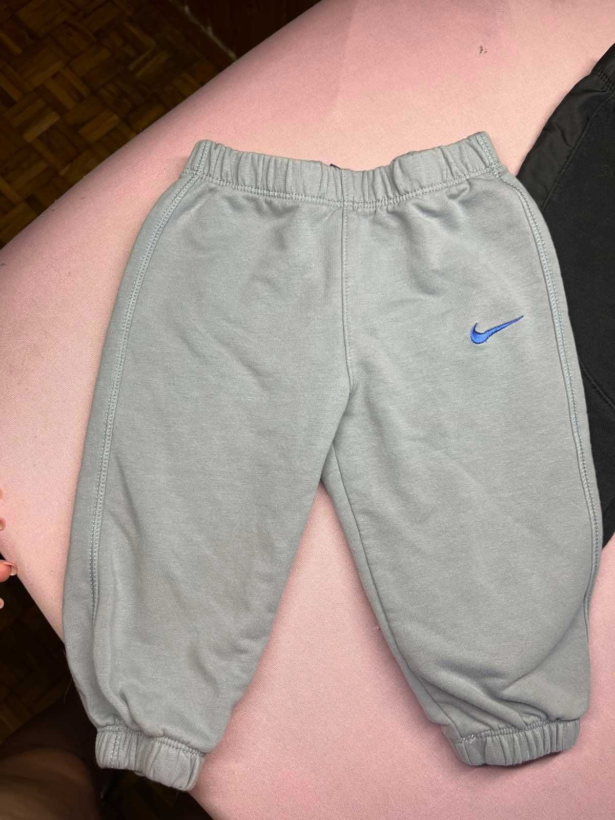 Spodnie dresowe Nike