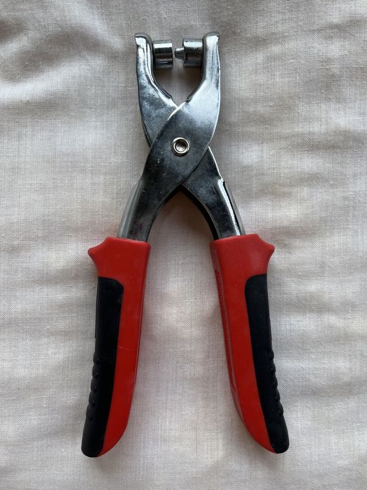 Alicate para ilhós