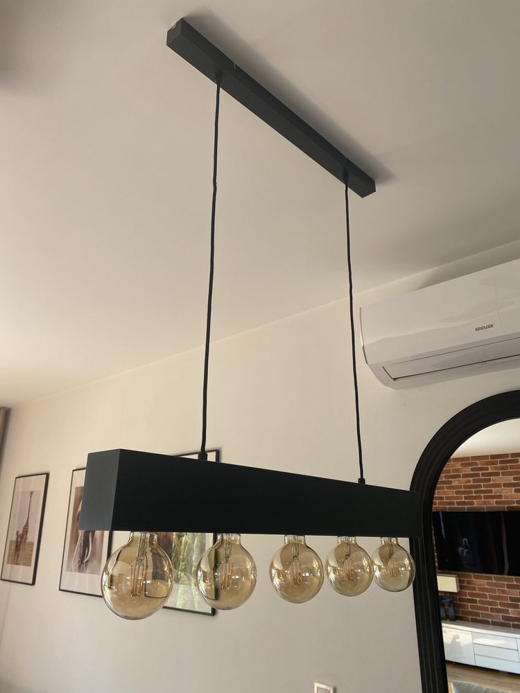 Lampa sufitowa czarna