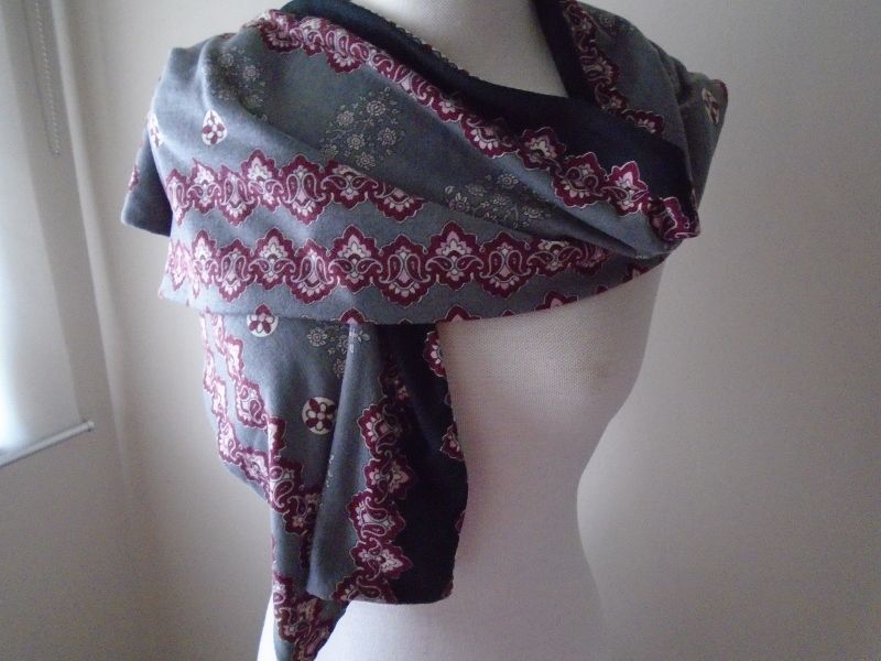 Vestido e lenço únicos / costura por medida