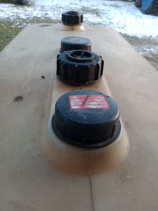 Zbiornik plastikowy,beczka woda,gnojowica,pojemnik 1100l