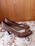 Buty damskie na obcasie