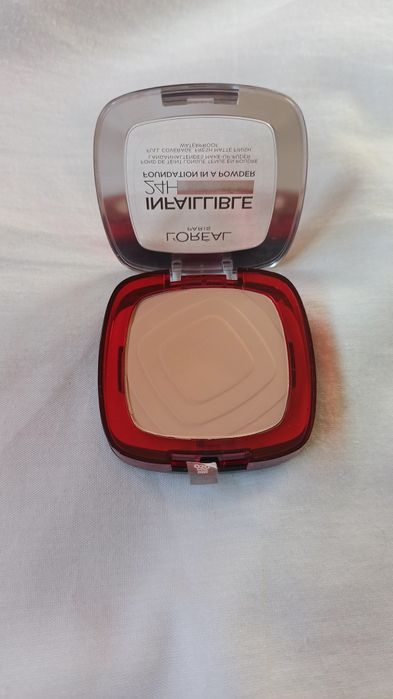 Base em pó L’Oréal Paris Infaillible Fresh Wear 24h 20 Ivory