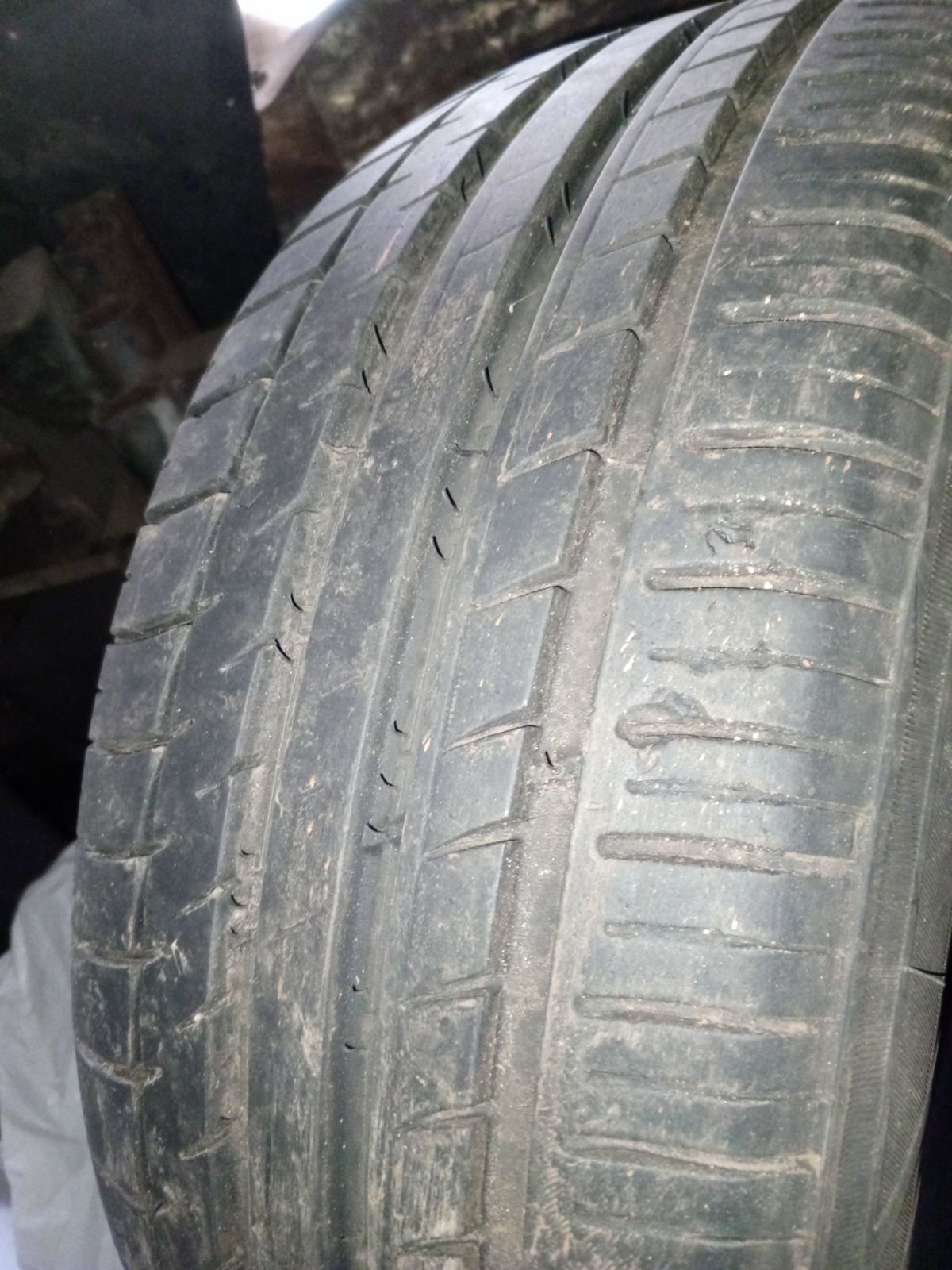 Летняя резина 215/55 R17 2022 год