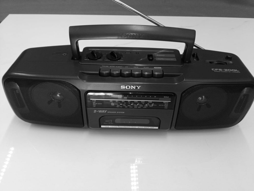 Stare radio magnetofon Sony CFS-200L - sprawne