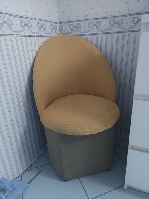 Siedzisko blado zielono żółta