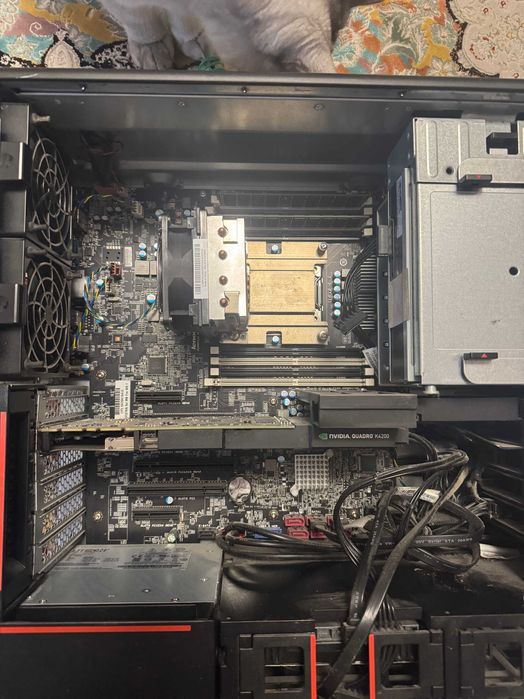 Lenovo ThinkStation P500 1650v3 / 32Gb DDR4 / Quadro K4200 / 650W