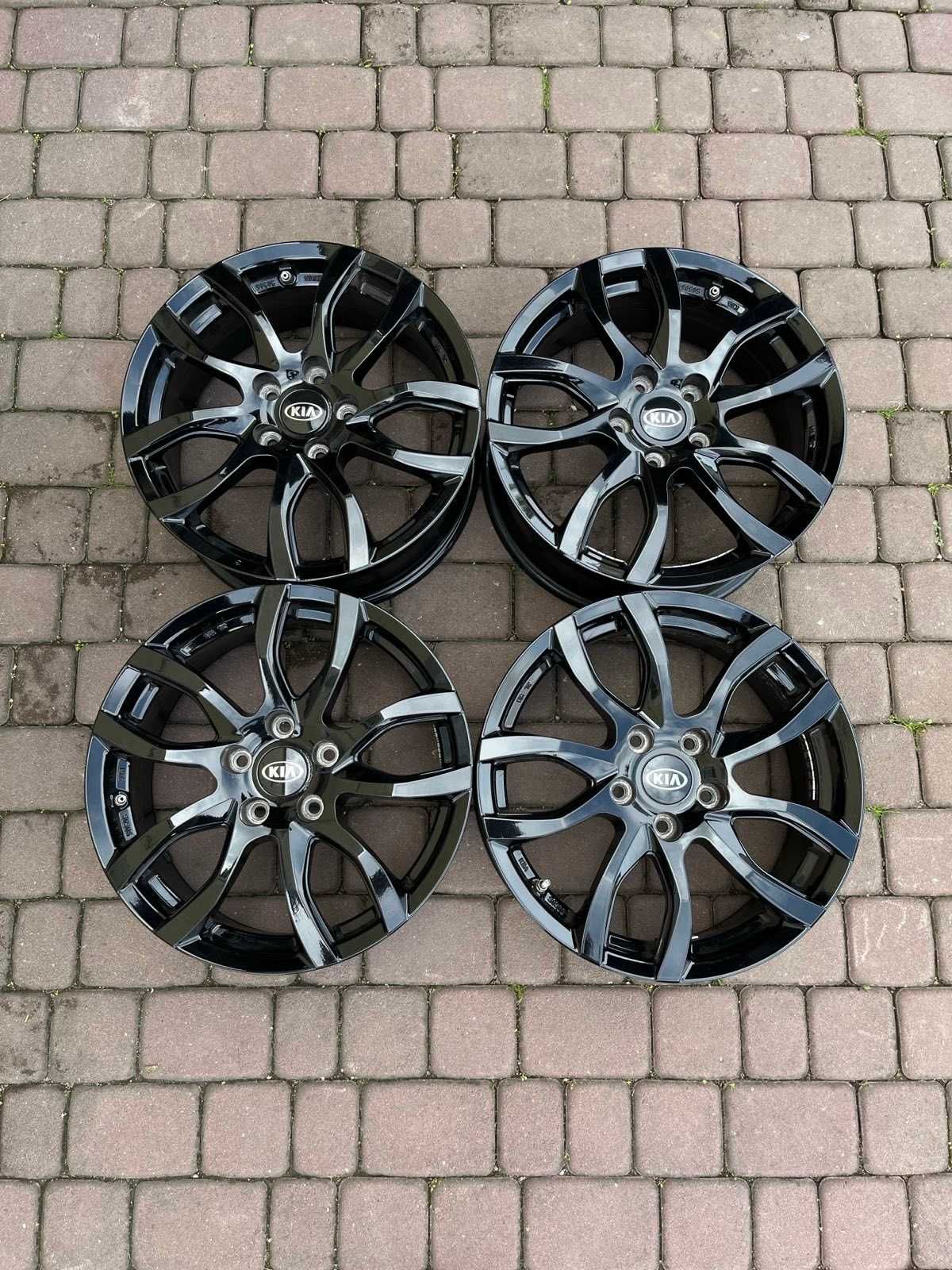 Alufelgi Kia 5x114,3 17 cal Czujniki Sorento Sportage Niro Ceed CZARNE