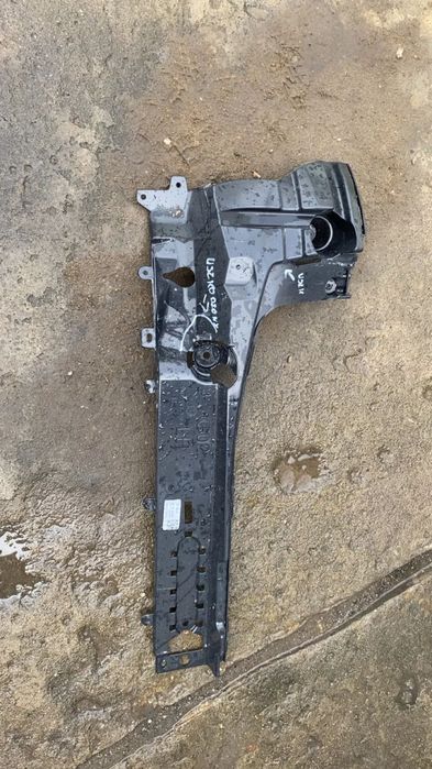 BMW X4 G02 MOCOWANIE UCHWYT ŚLIZG ZDERZAKA TYLNY LEWY 9451153 STAN JAK NA ZDJĘCIACH