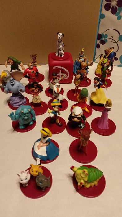 Audiobajki Disney DeAgostini figurki 24 szt + głośnik + książki 14 szt