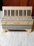 Akordeon Hohner Verdi IV. 120 basy. 4 chóry