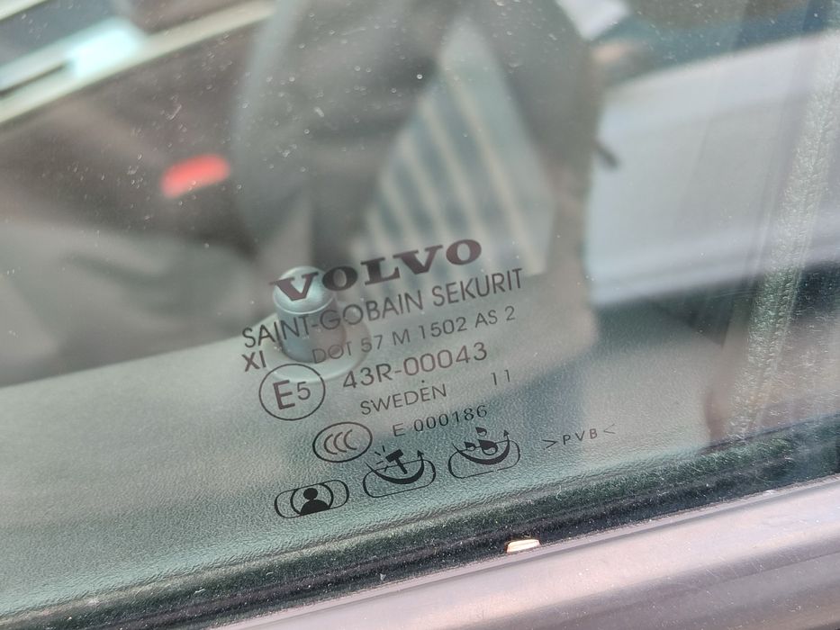 Volvo V50 2,0 D3 автомат 2012рік з Швейцарії