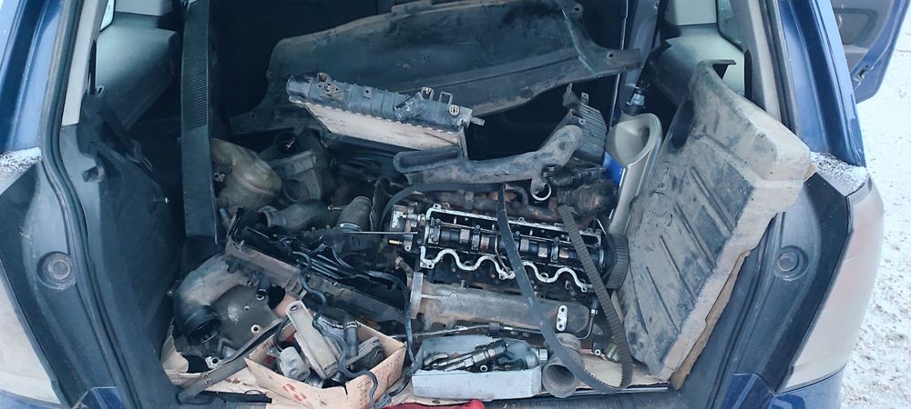Разборка Opel Zafira B 1.9 CDTI розборка шрот Опель зефира б