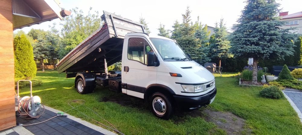 Transport wywrotka do 3.5 t usługi minikoparka