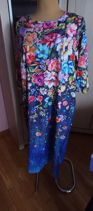 Sukienka włoska w kwiaty 50/52