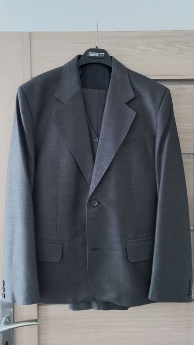 Garnitur szary 3 częściowy firmy Smuda