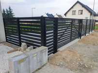 Ogrodzenia metalowe palisadowe. Ogrodzenie nowoczesne frontowe