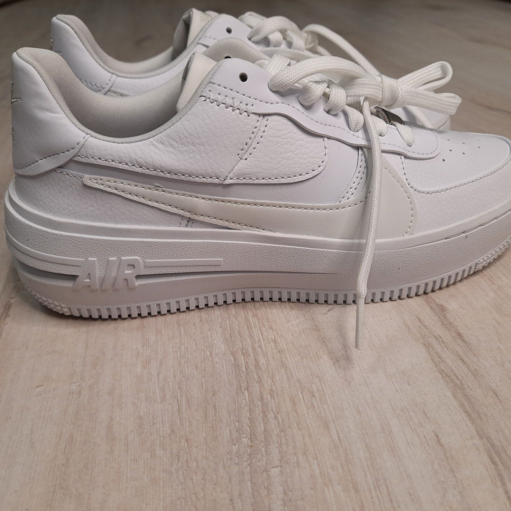 Жіночі Кросівки Nike Air Force 1 Plt.Af.Orm Triple White Women DJ9946-