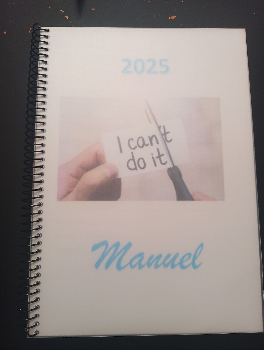 Agenda personalizada 2025 com portes incluídos