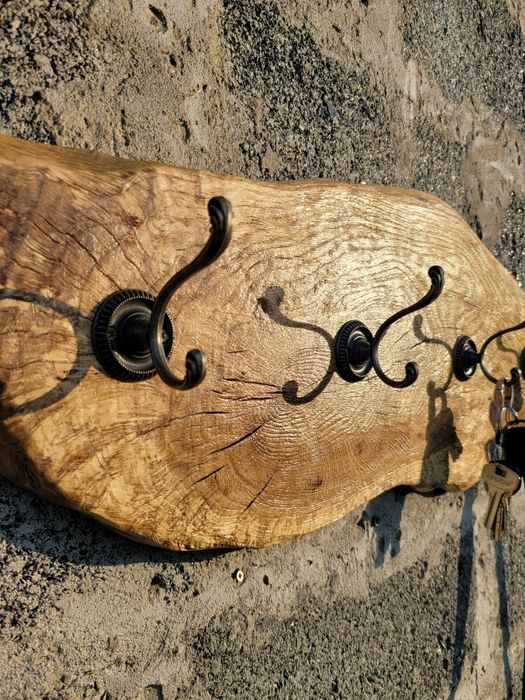 Вішалка дерев'яна