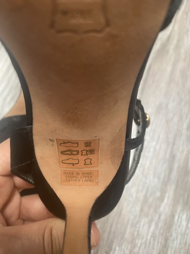Босоніжки BCBG Max Azria