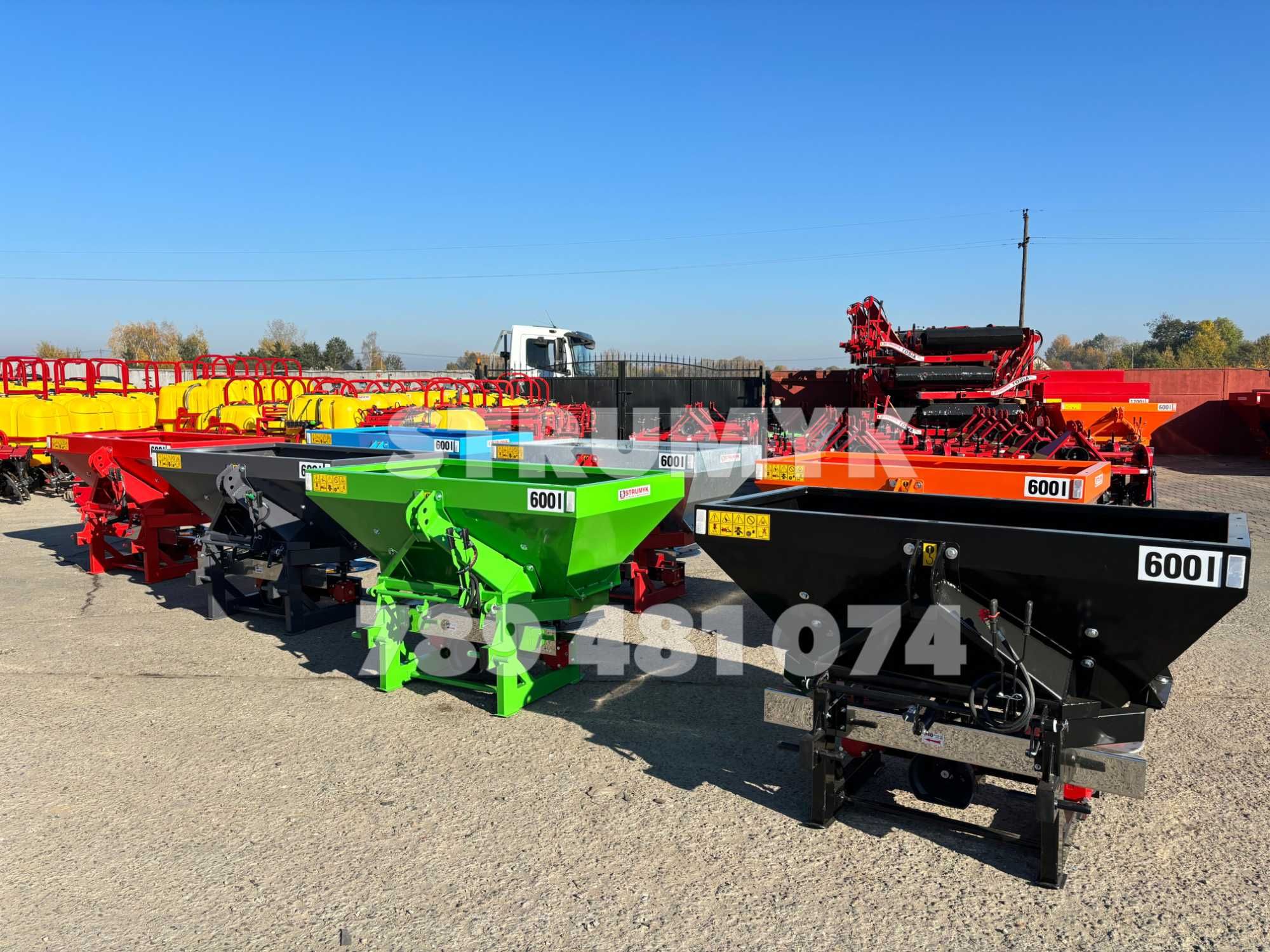 rozsiewacz nawozu DWUTALERZOWY Strumyk plandeka/kratka 400l -1600l