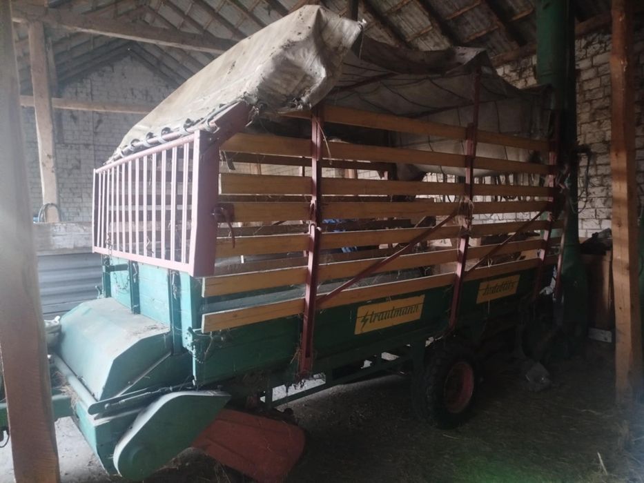 Przyczepa samozbierająca, samowyładowczą Strautmann, Super stan