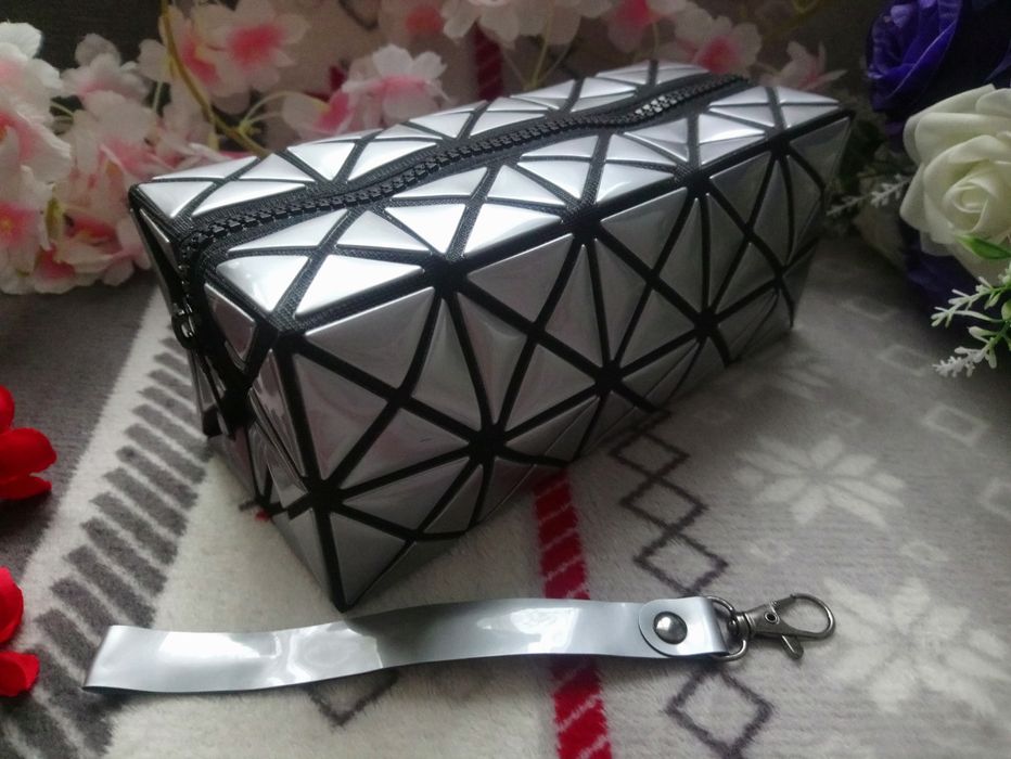 Cube saszetka kosmetyczka damska