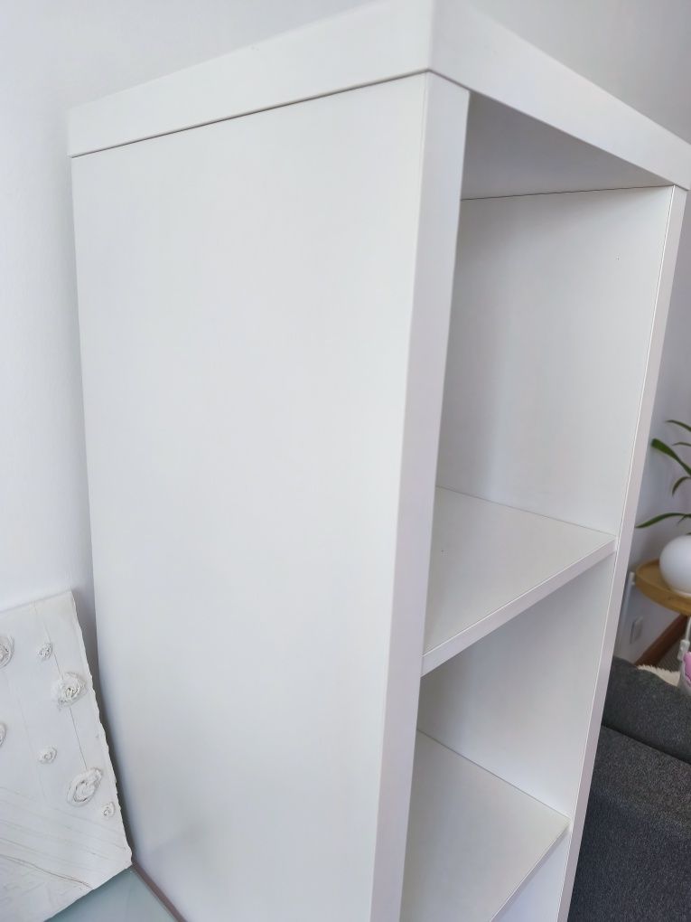 Estante Kallax IKEA 42x147, bom estado