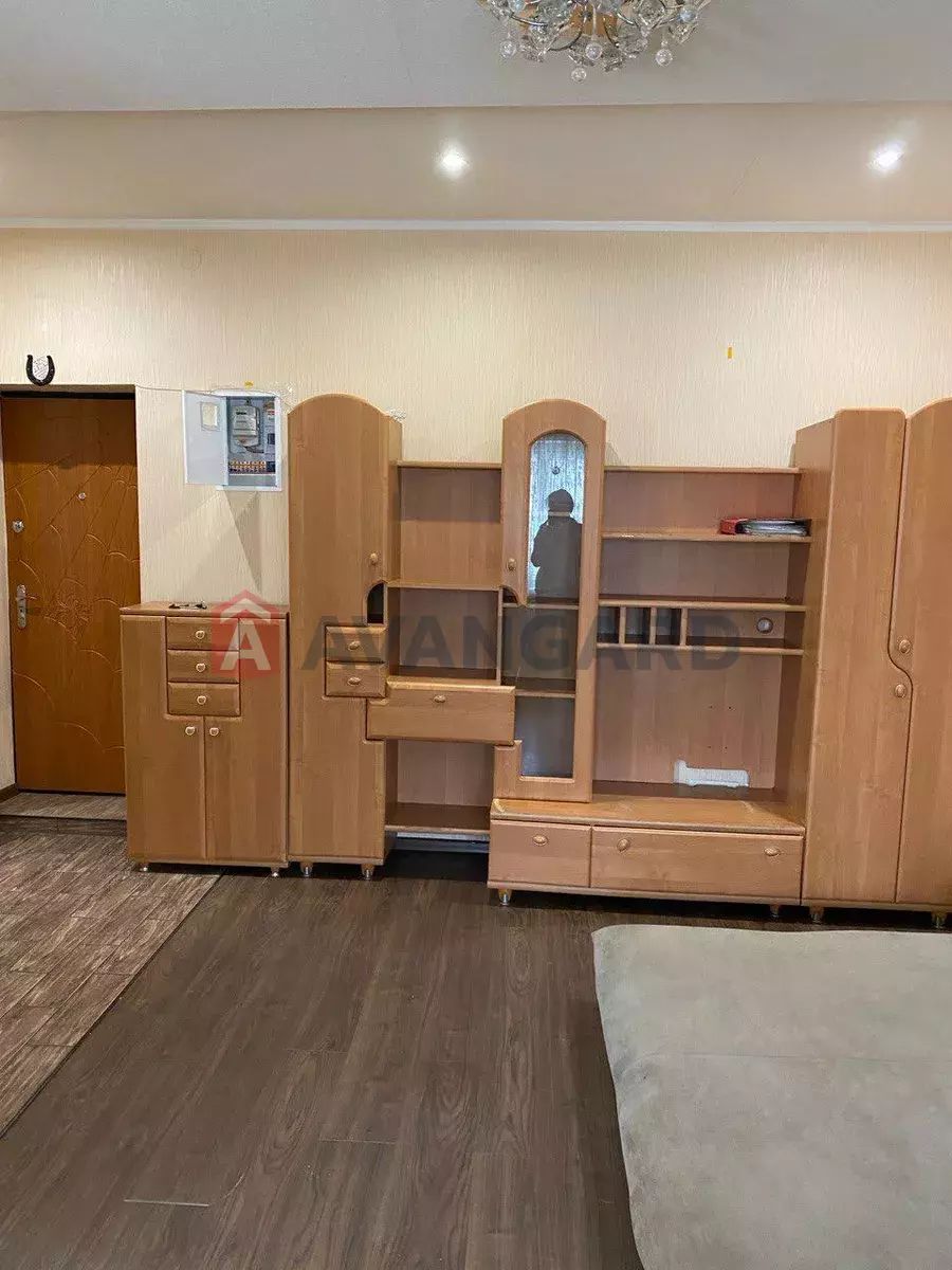 Продається 1-кімнатна студія на Олександра Поля