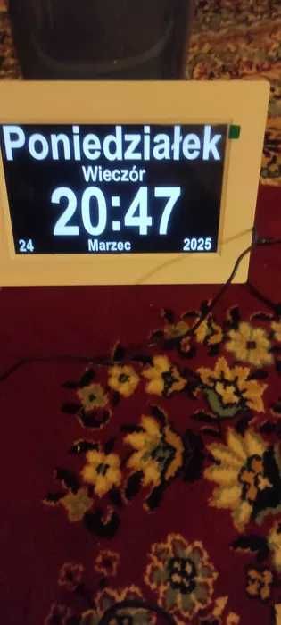 zegar z datownikiem