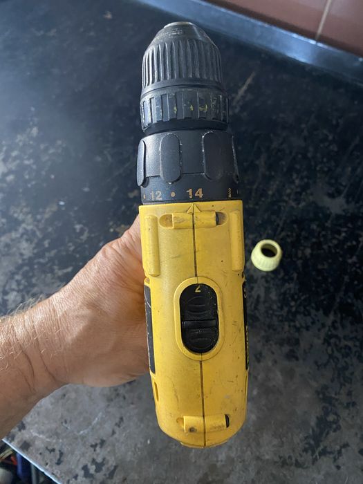 Шуруповерт dewalt