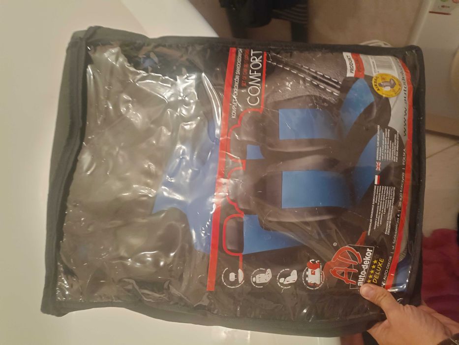 Pokrowce do toyoty prius nowe