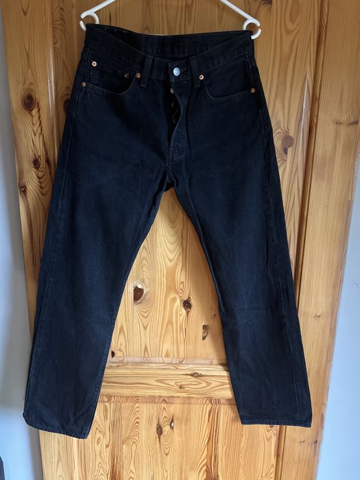 Sprzedam czarne spodnie firmy Levis kultowy model 501 W32 L32