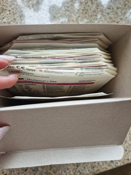 Medipore jałowy opatrunek samoprzylepny 10cm x 10cm