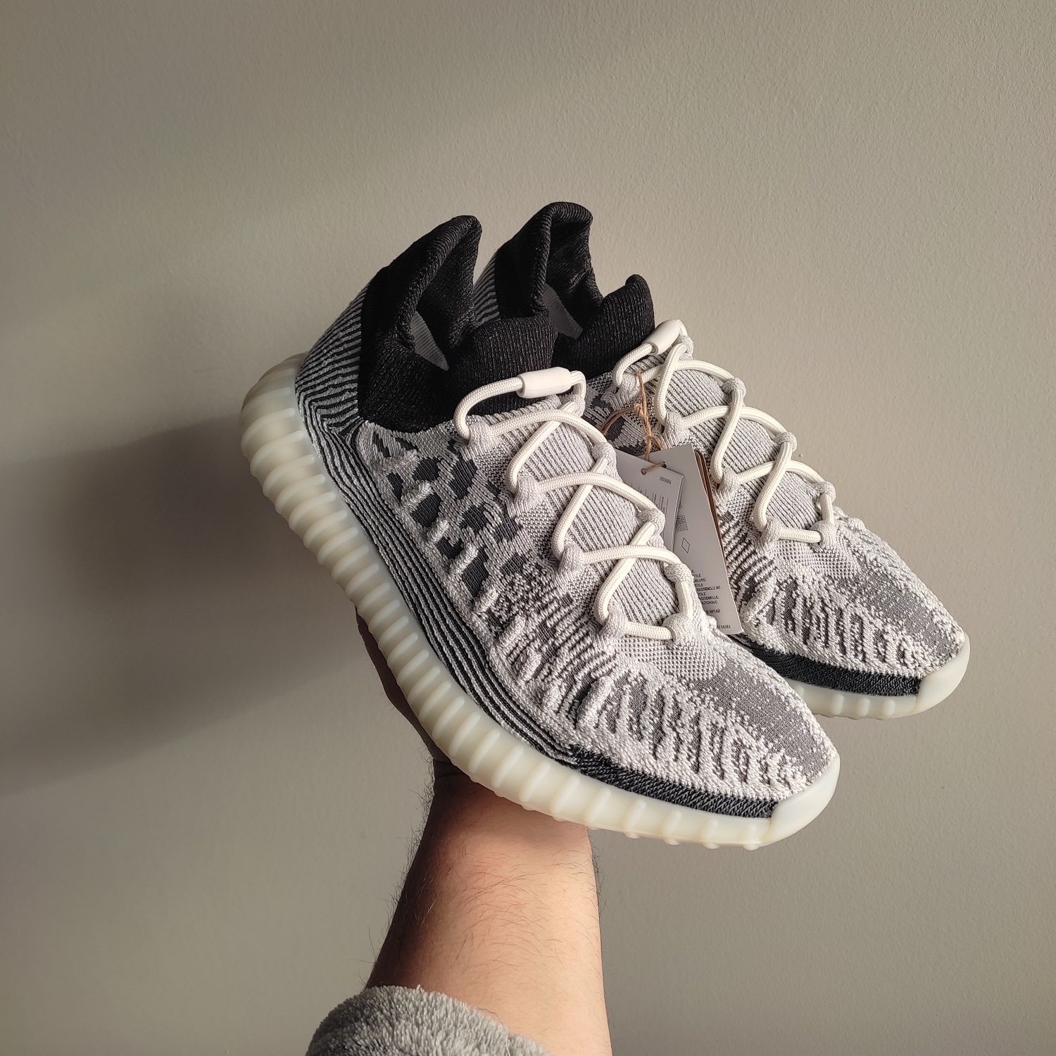 Adidas Yeezy 350 V2 CMPCT Panda
