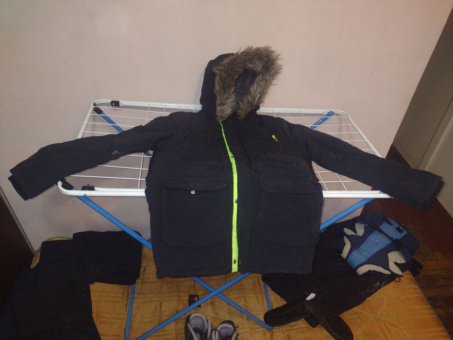 Курточка Осенняя размер s в идеальном состоянии george