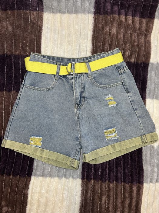 Жіночі джинсові шорти