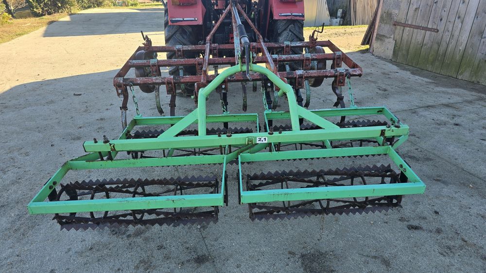 Kultywator z wałkiem