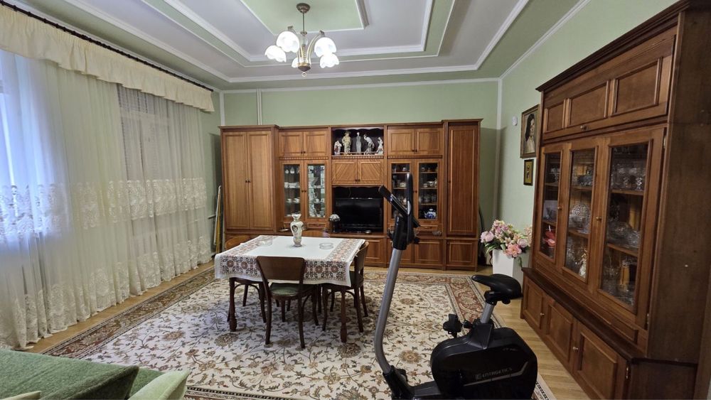 Продам добротний будинок вул.Ю.Бадзьо