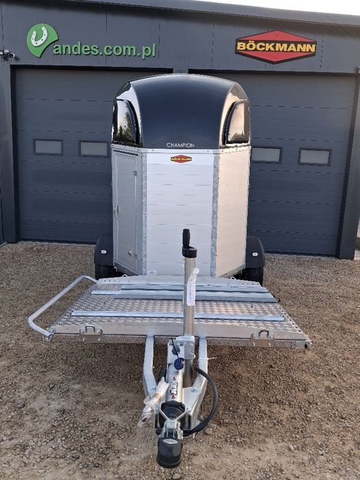 Przyczepy dla koni boeckmann