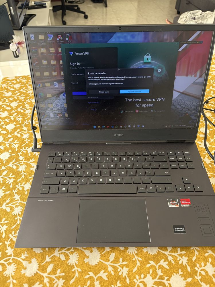 Vendo PC OMEN em bom estado