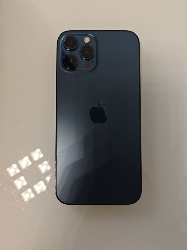 Продам iPhone 12 pro max 256gb