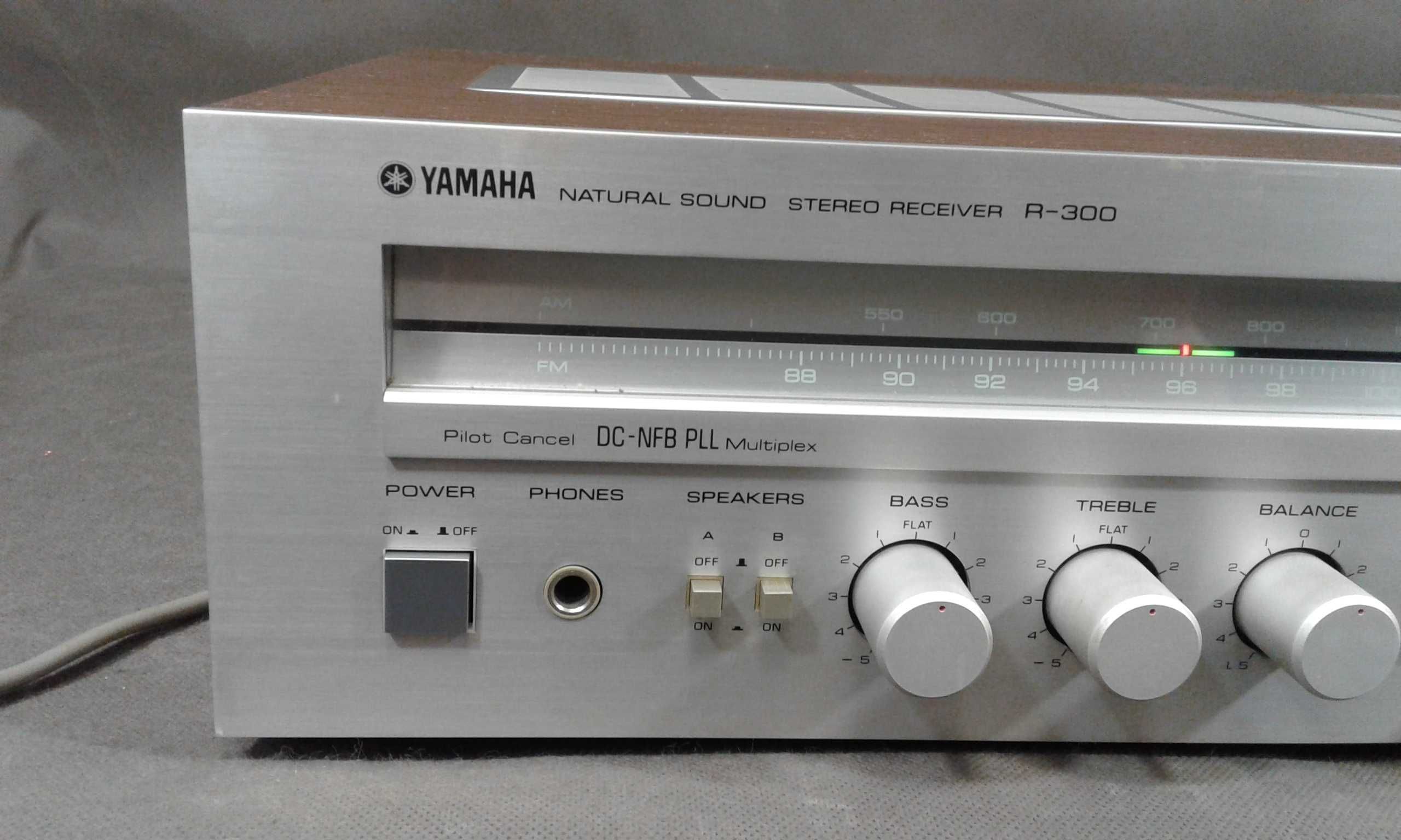 YAMAHA R-300,amplituner stereo vintage