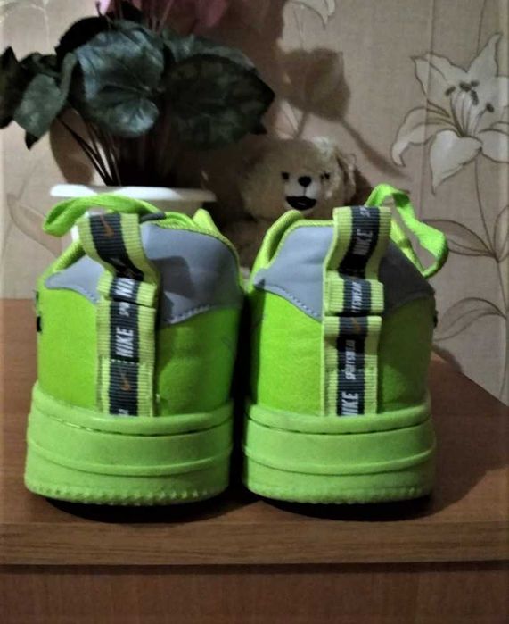 Кроссовки,кеды,сникерсы Nike салатовые 44р.