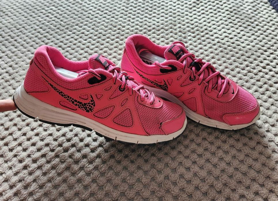 Buty Nike Revolution 2 Damskie Różowe Do Biegania 38,5 Sneakersy Tramp