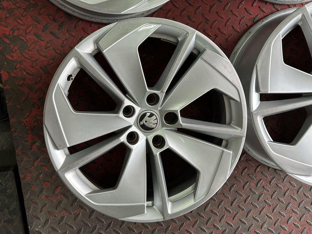 Felgi 18 Skoda 5x112 Octavia Superb Kodiaq i inne