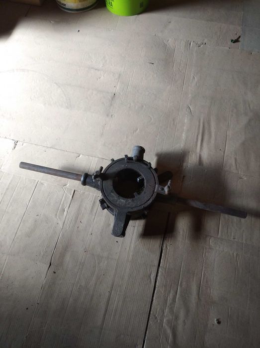 Gwintownica ręczna do rur, nastawna